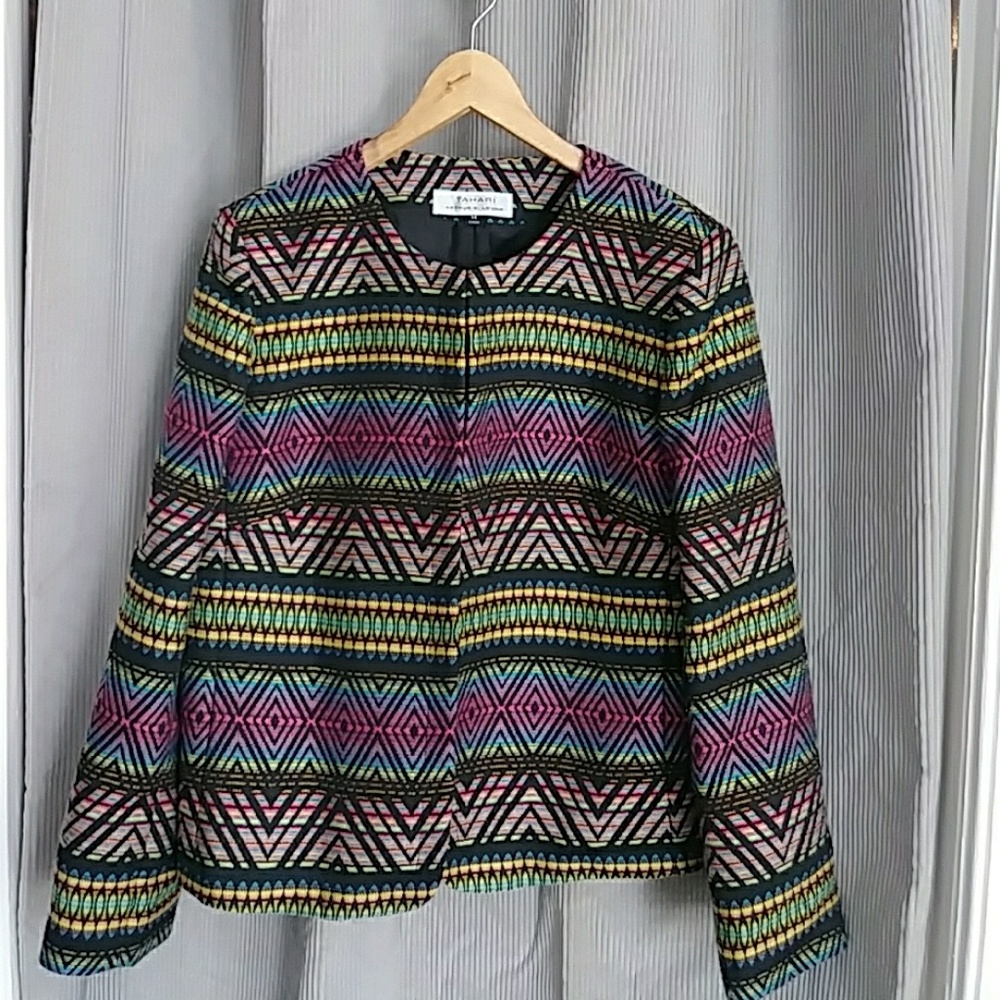 Tahari Blazer in gorgeous pattern